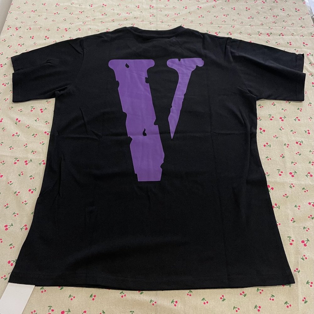 NWT VLONE T-shirt size XL